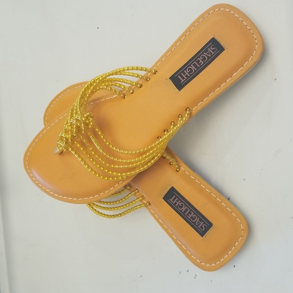 Sandals - Picture 4 of 4